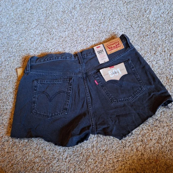 Levi's 501 High Rise Black Short NWT Sz 32 - Picture 4 of 9